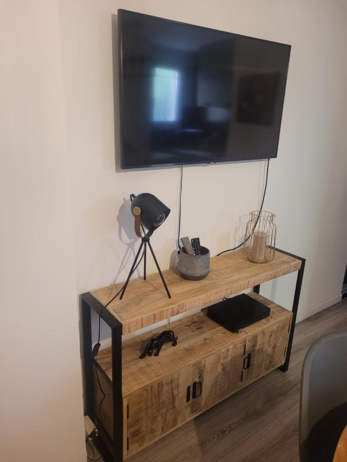 Appartement T2 bord de mer - les embruns à Hyères Extérieur photo